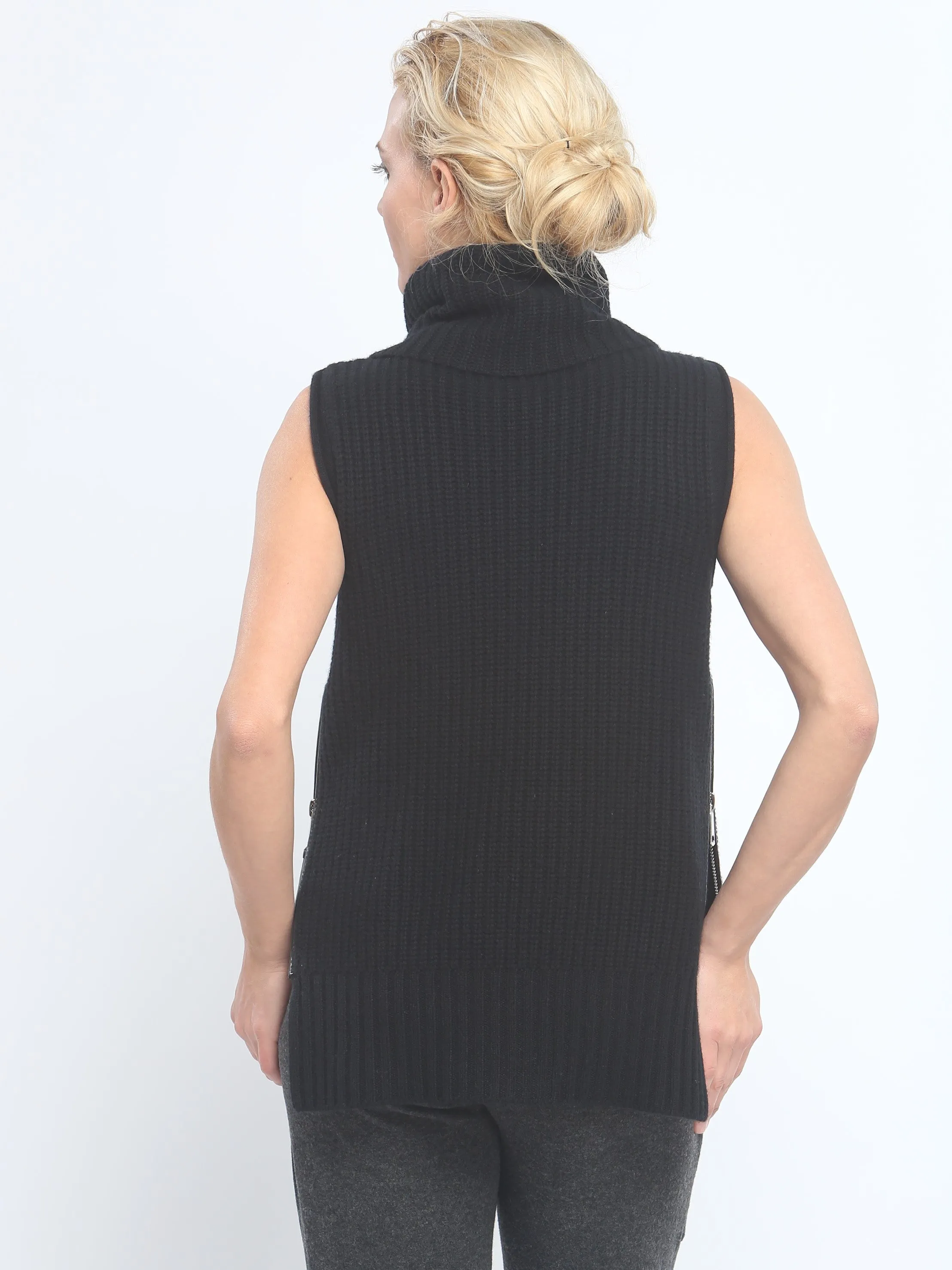 Leather Trimmed Zipper Detailed Sleeveless Turtleneck Pullover